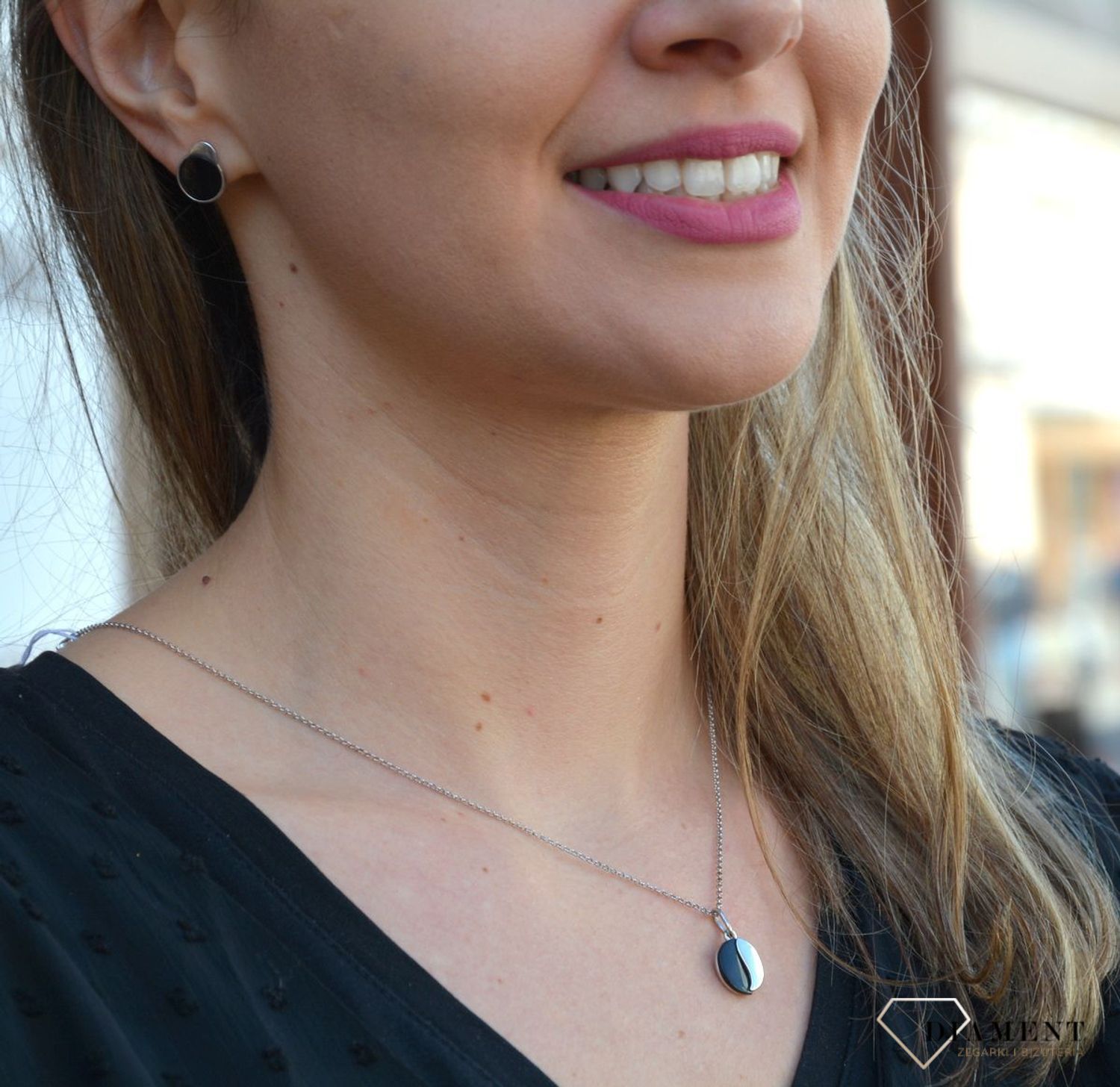 Kolczyki srebrne onyks DZK341 ONX R z kolekcji Happy Chic.jpg